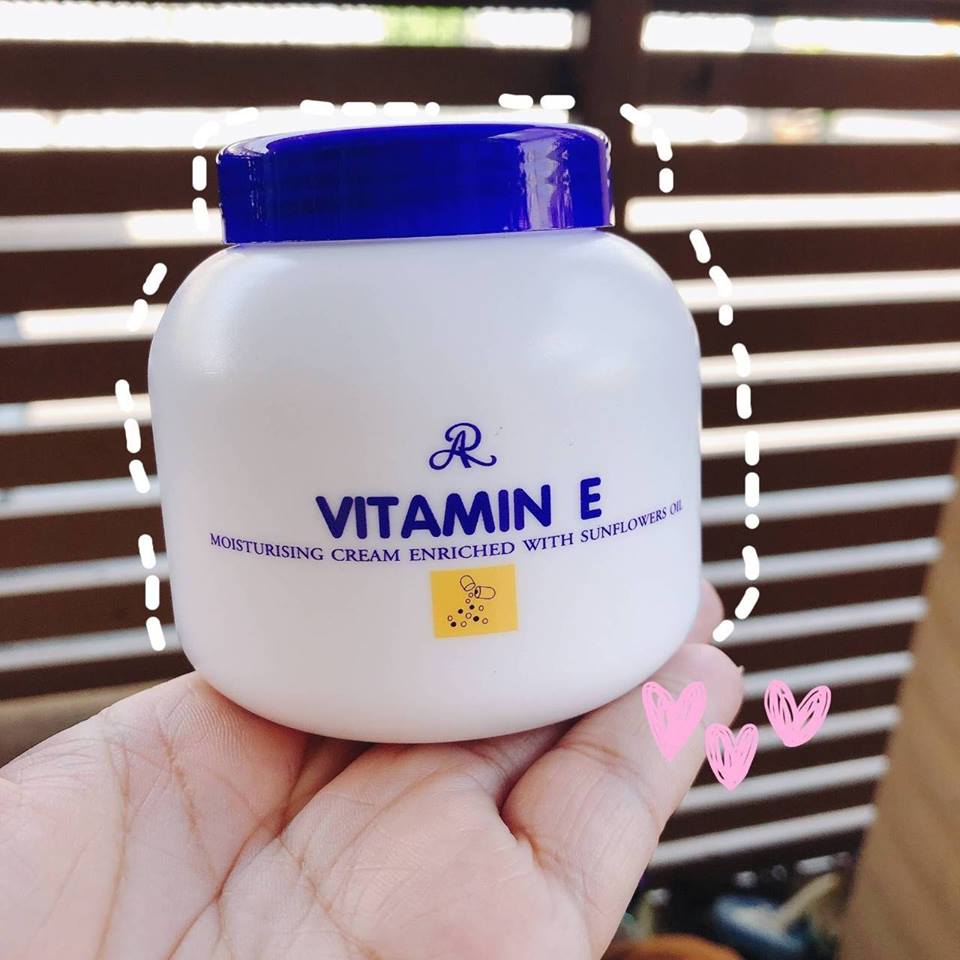 Натуральный крем из Тайланда для тела AR с витамином Е увлажняющий ARON Vitamin E cream with sunflowers oil купить в Москве и Московской области.