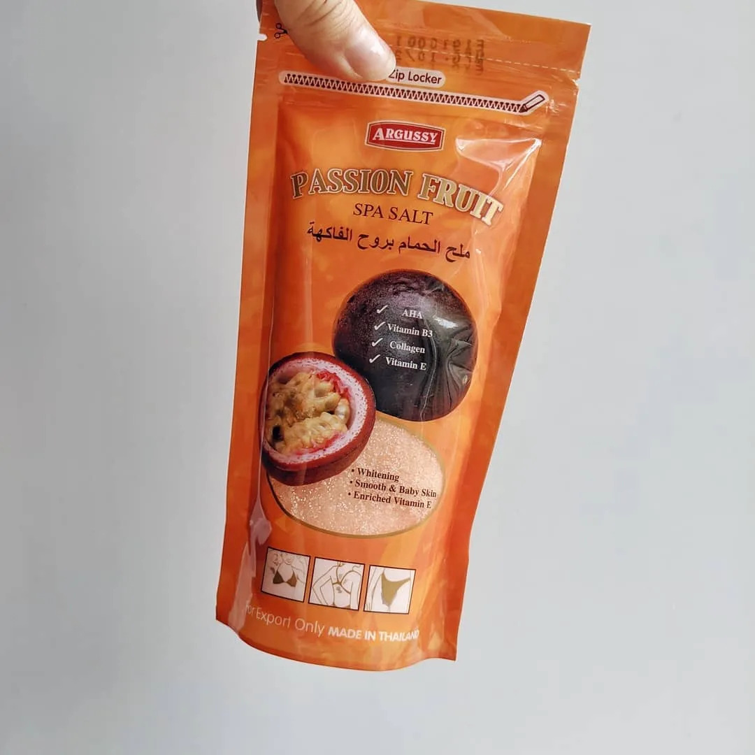 Натуральный солевой Тайский скраб с витамином E и Маракуей Argussy Passion Fruit Spa Salt 300 гр. Таиланд